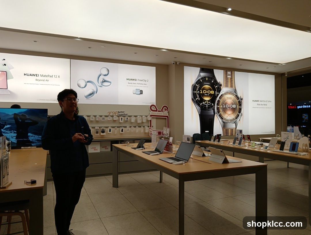 Huawei Store Display