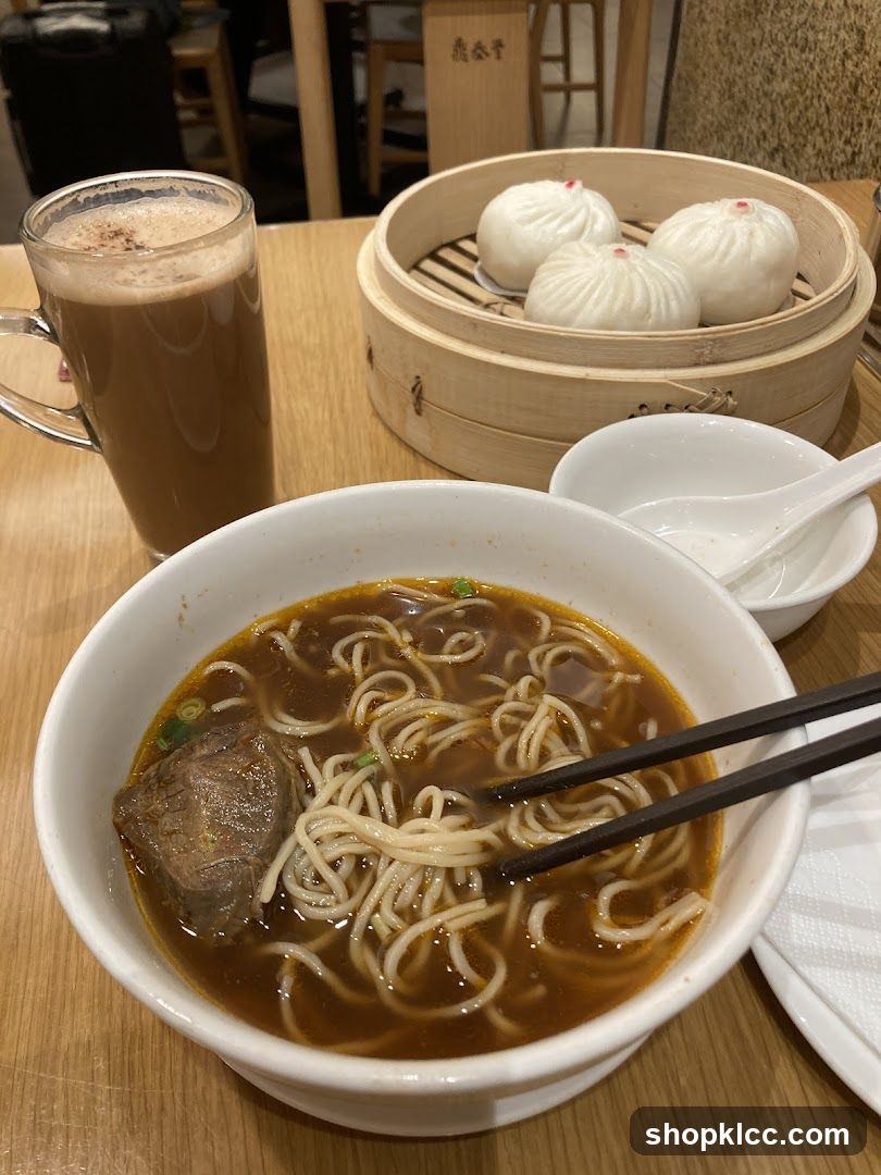 Noodle Soup and Steamed Buns