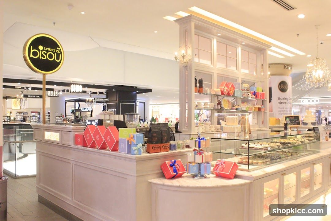 Bisou Bake Shop Display