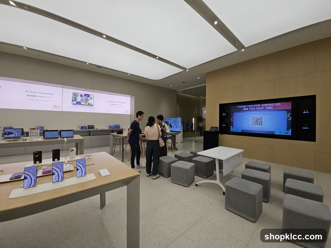 Huawei Store Interior