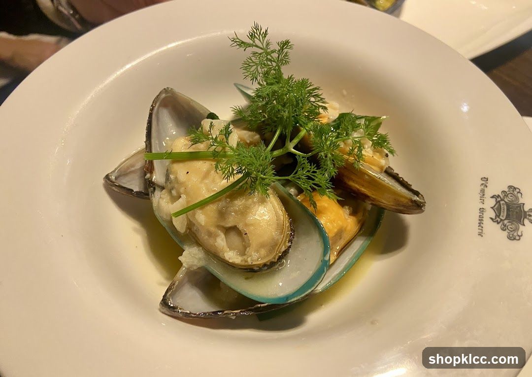 Mussels in a white bowl