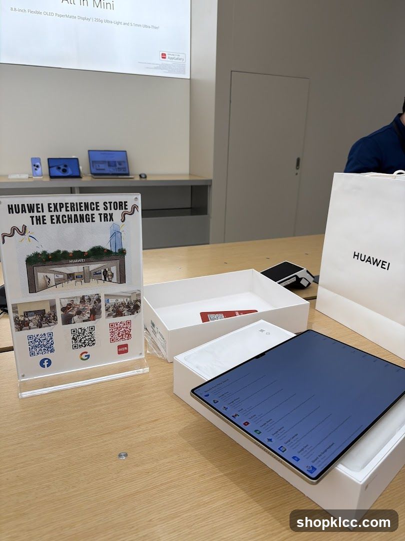 Huawei Experience Store Display