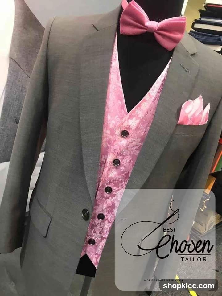 Tailored Suit Display