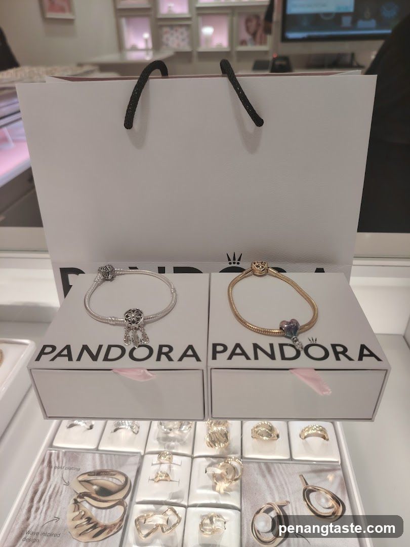 Pandora Jewelry Display