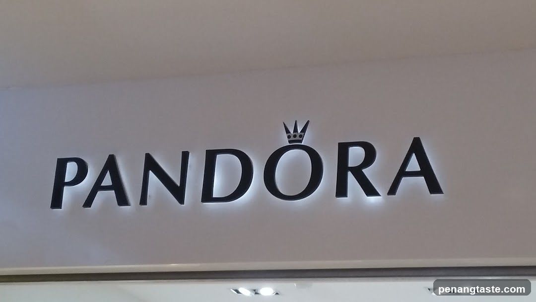 Pandora Logo