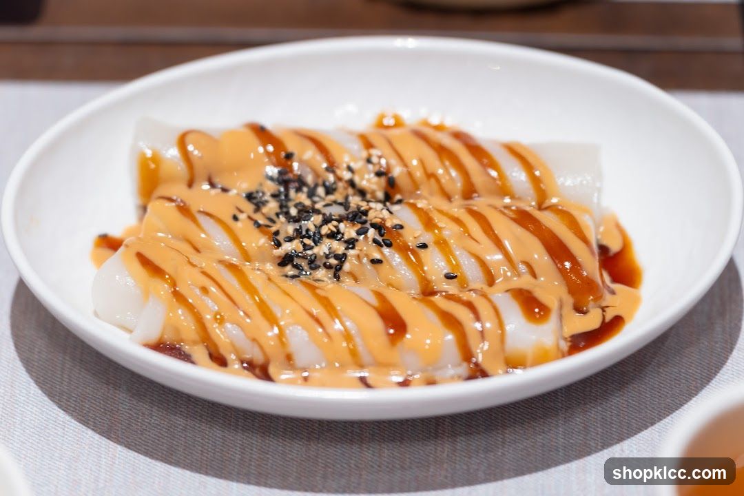 Rice Noodle Rolls with Peanut Sauce