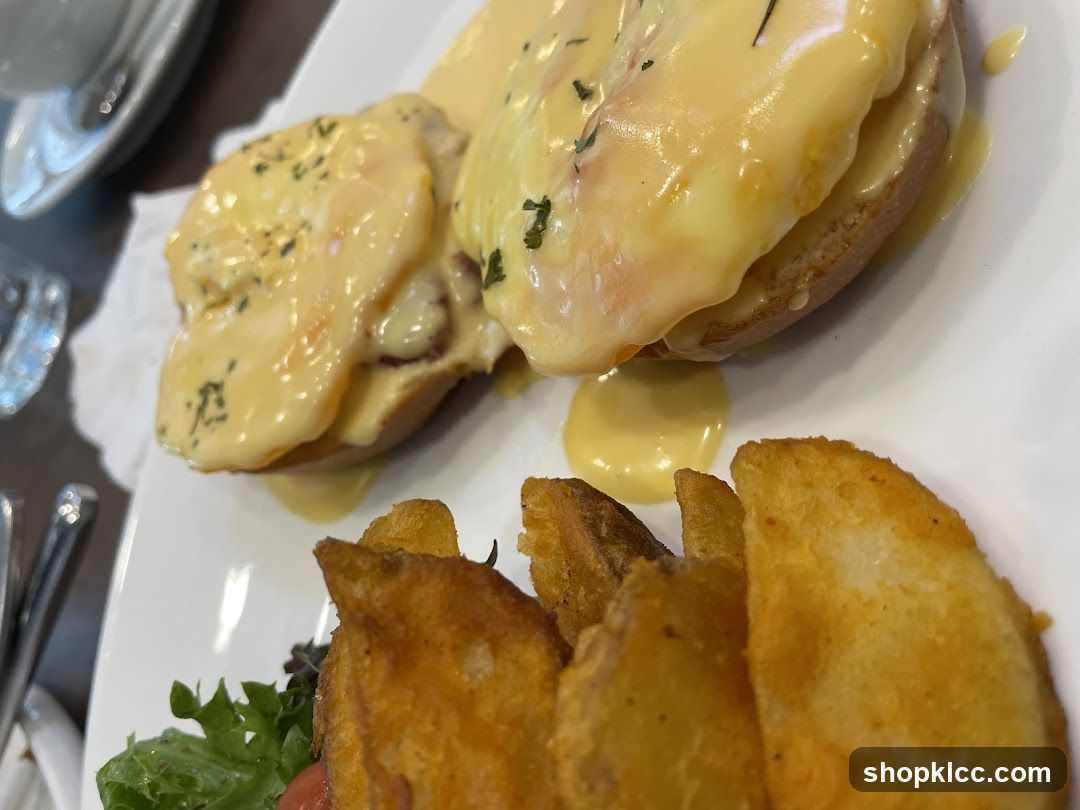 Eggs Benedict with Potato Wedges