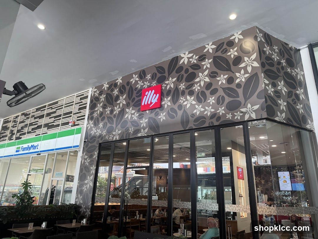 Illy Coffee Shop Interior