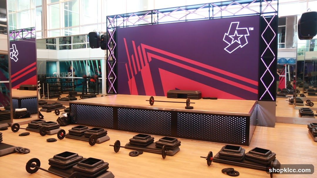 Fitness Studio Stage