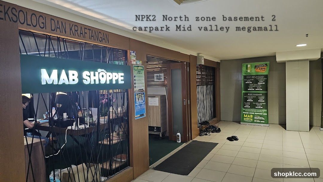MAB SHOPPE Entrance