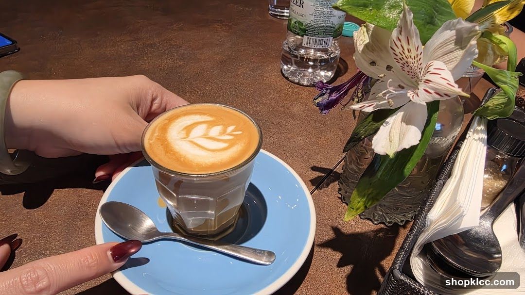 Fahrenheit 600 Cafe & Restaurant