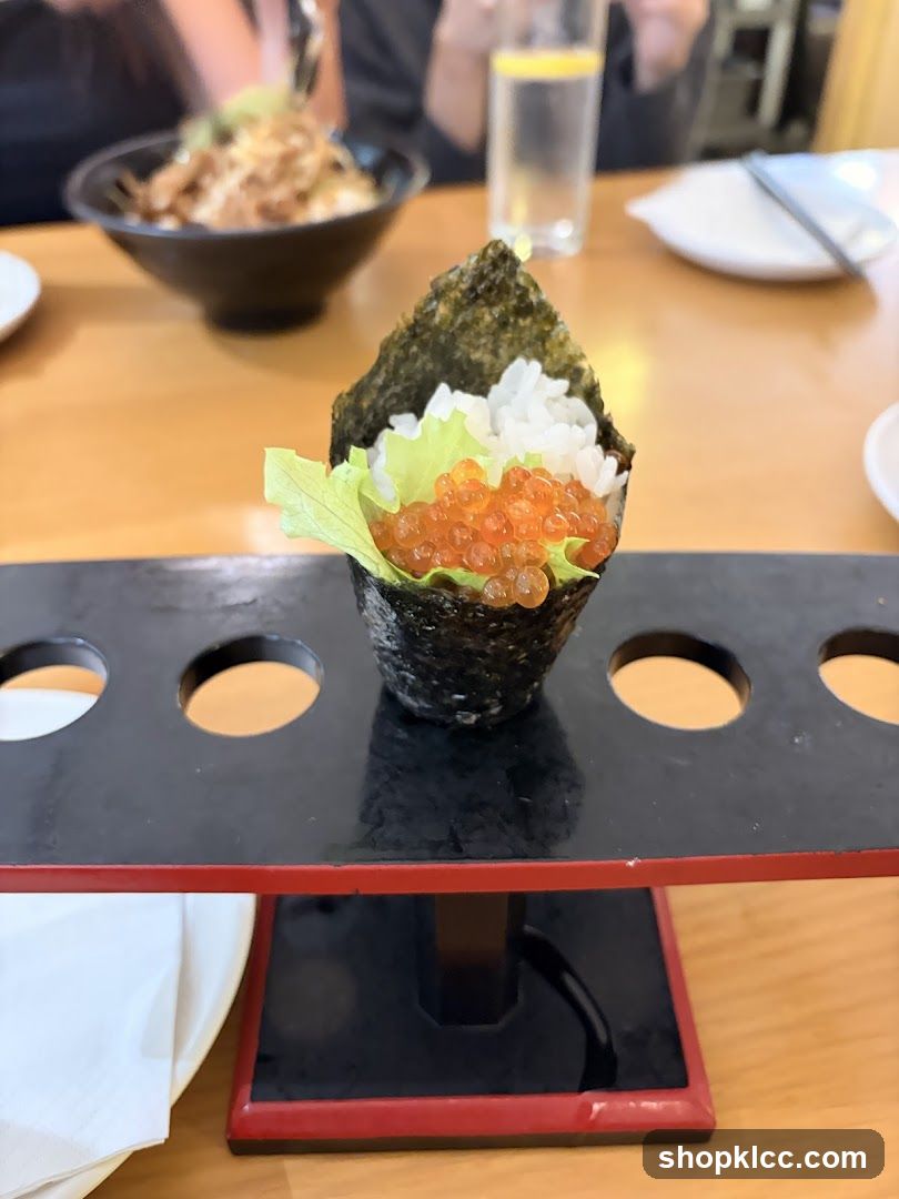 Ikura Hand Roll