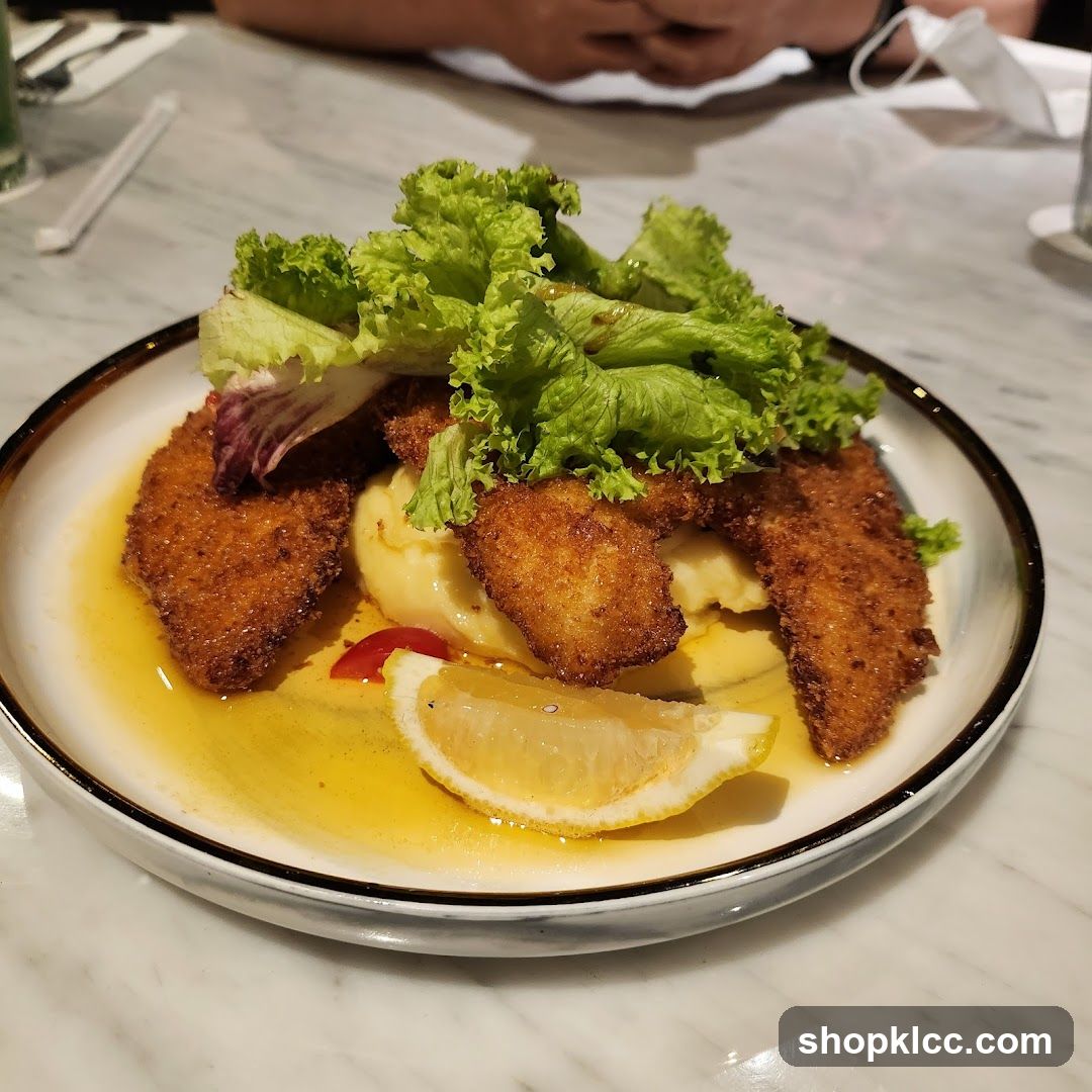 Breaded Chicken with Mashed Potatoes