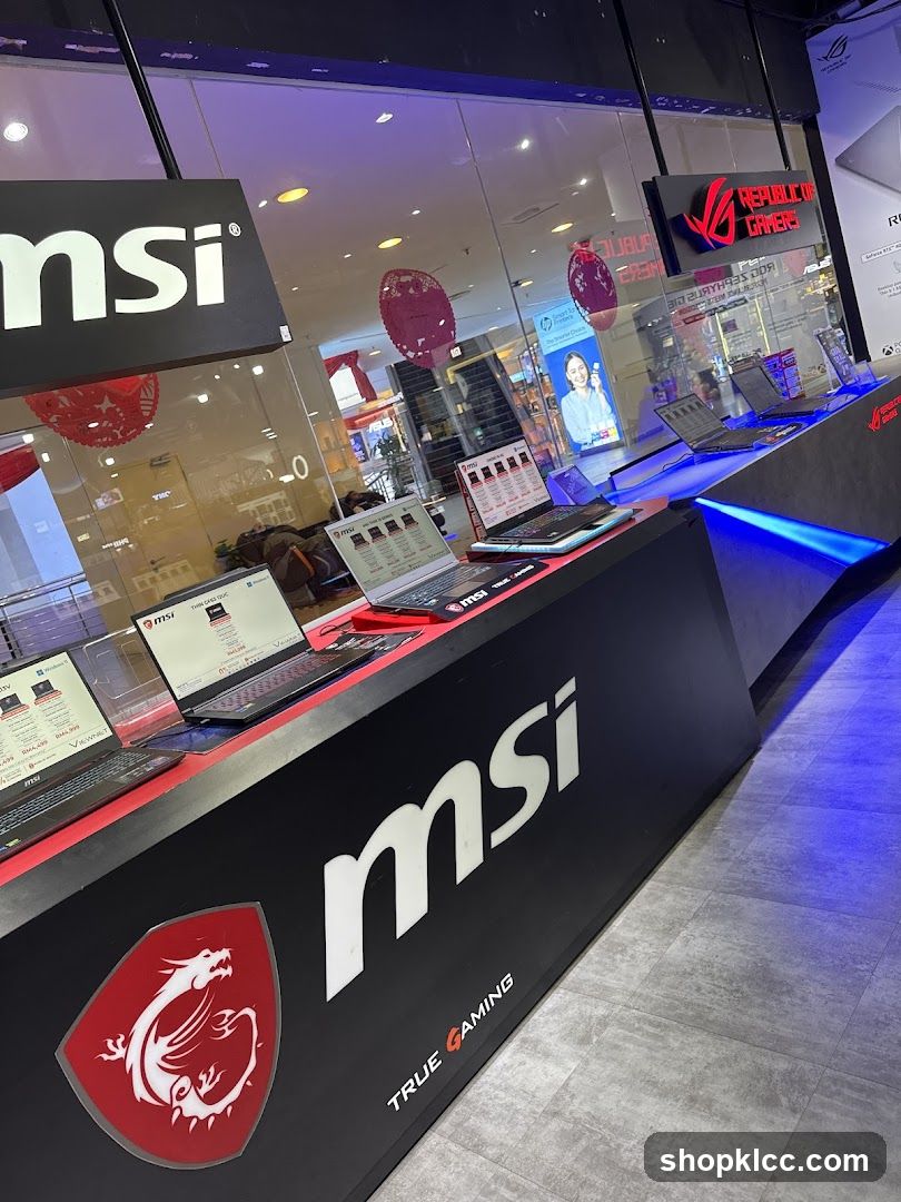 MSI and ROG Gaming Laptops Display