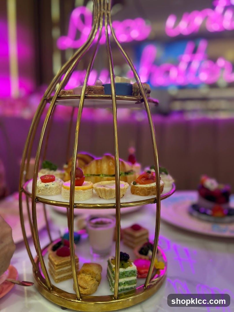 Opera Cafe & Lounge