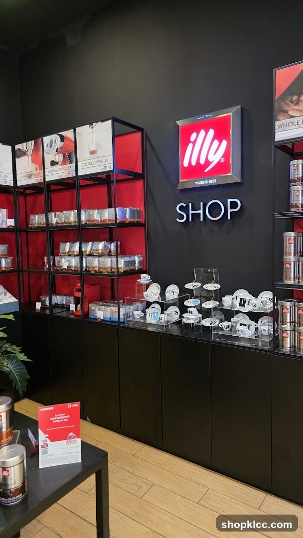 Illy Coffee Shop Display