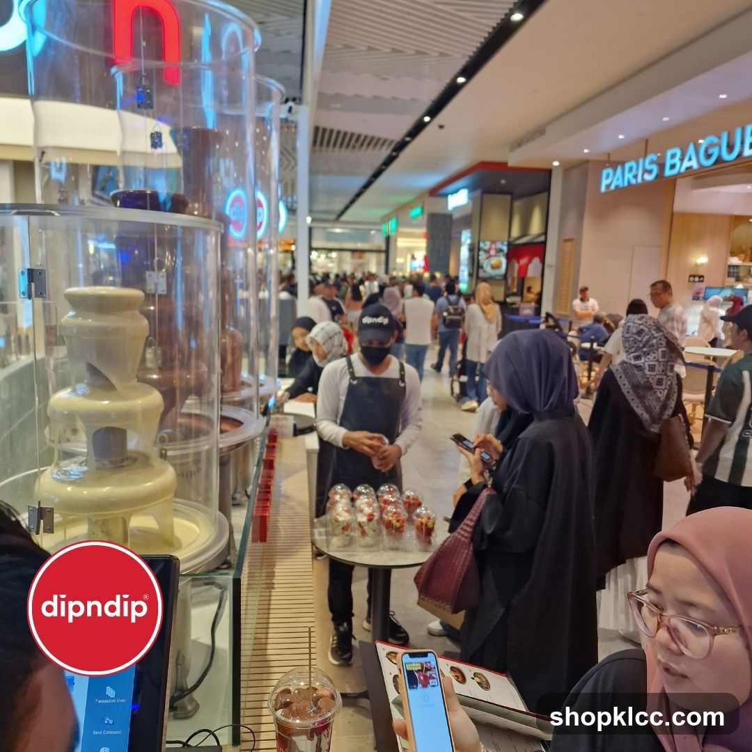 Dessert shop with chocolate fountains