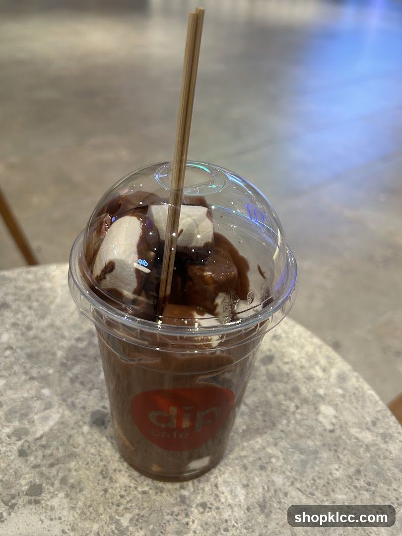 Chocolate drink with marshmallows