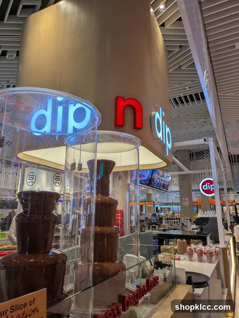 Chocolate Fountain Dessert Shop