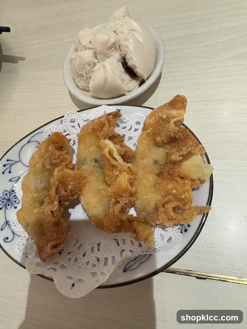 Fried Wontons and Steamed Bun