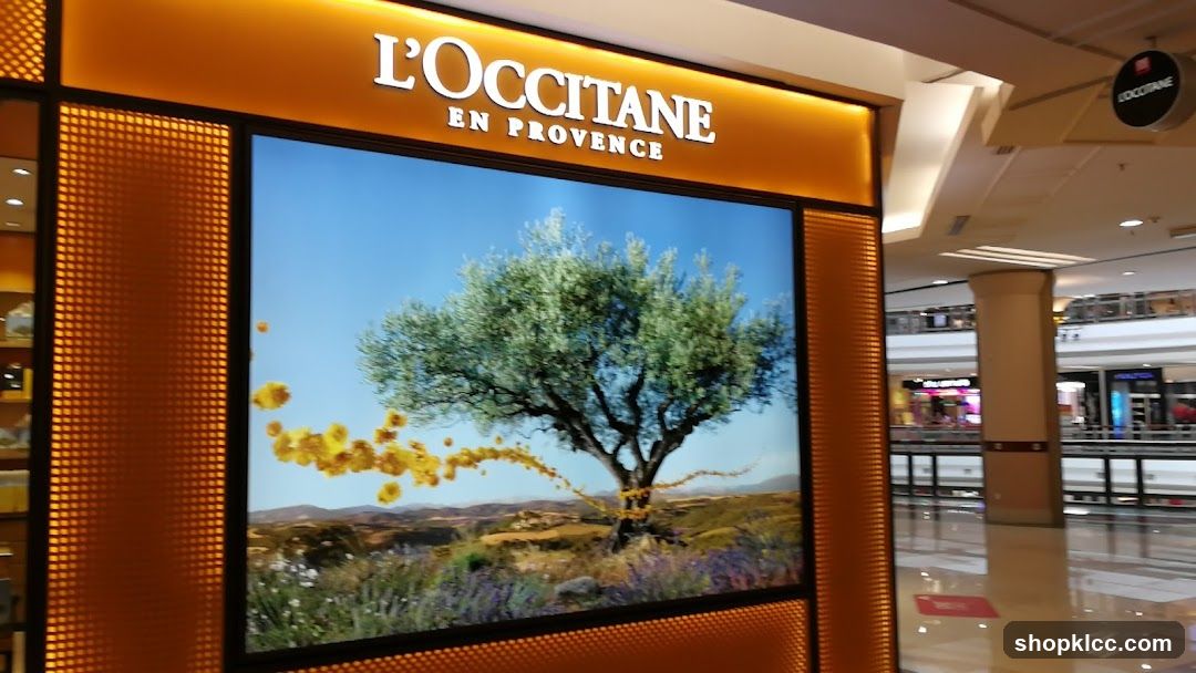 L'Occitane Store Display