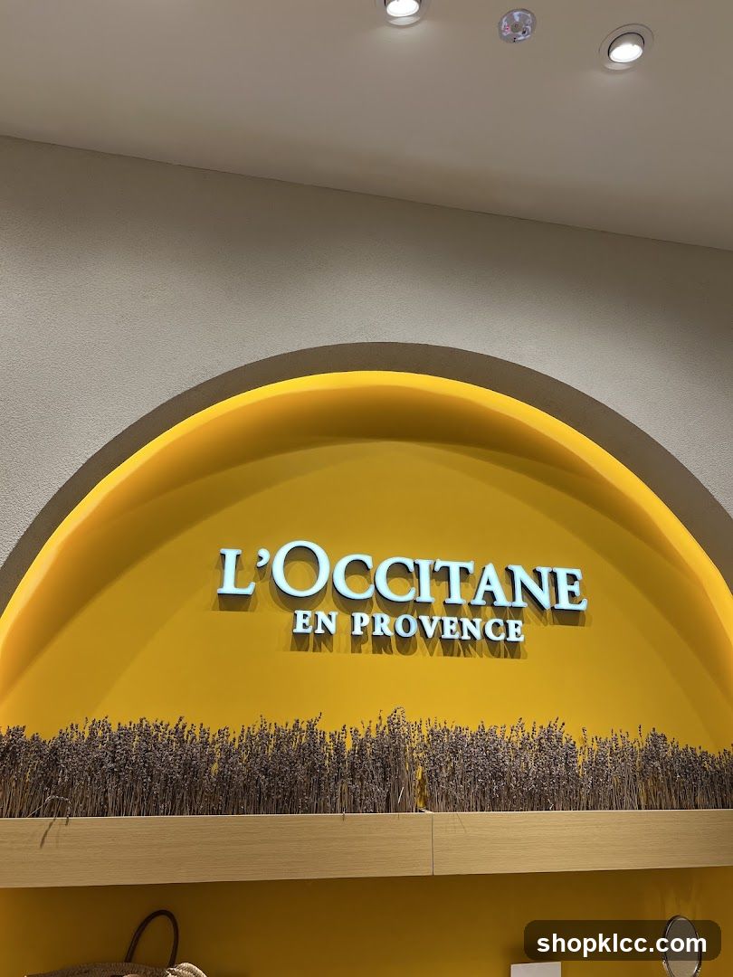 L'Occitane en Provence Store Display