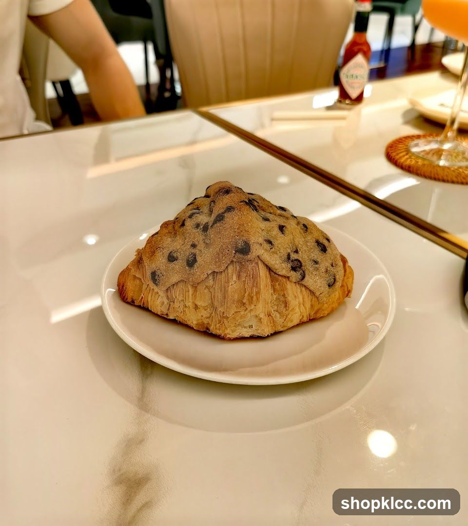 Chocolate Chip Croissant