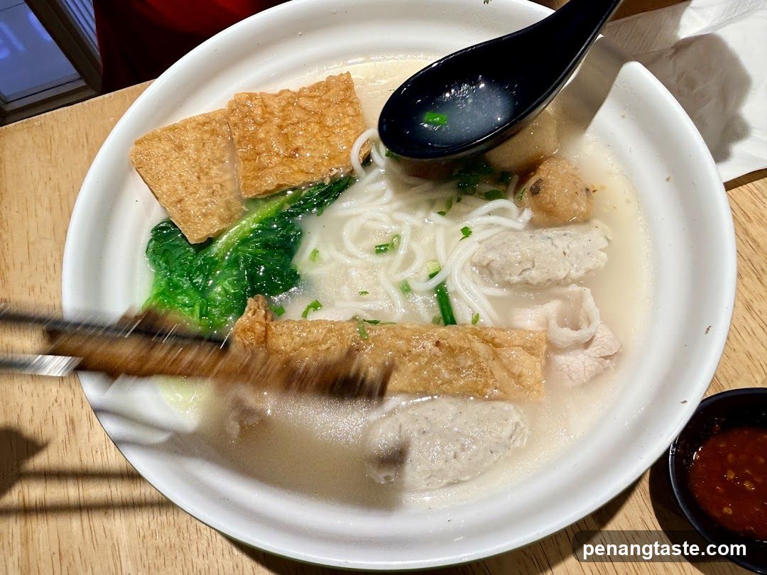 Noodle Soup with Fish Balls and Tofu
