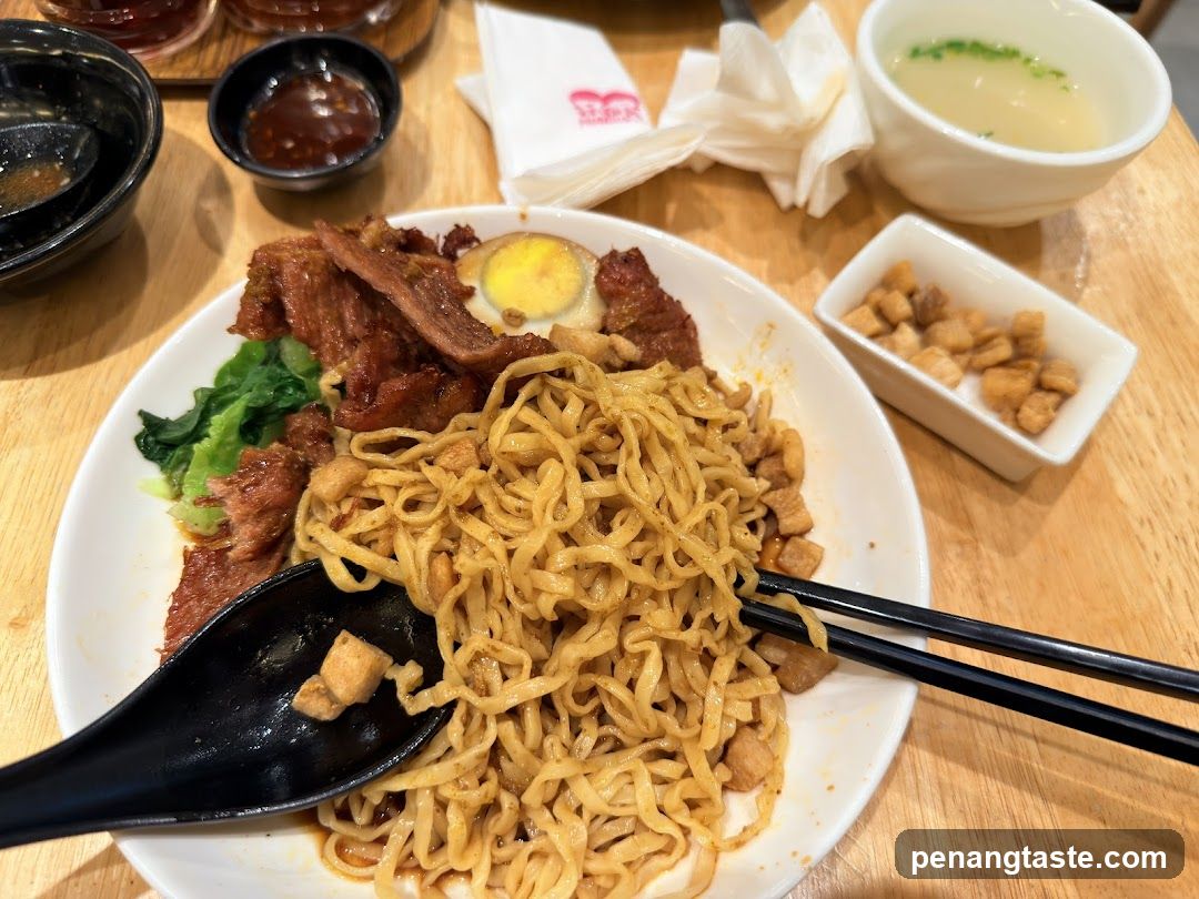 Noodles with Meat and Egg