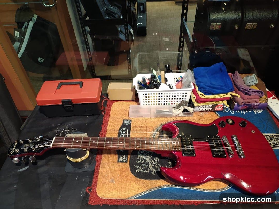 Guitar and Accessories