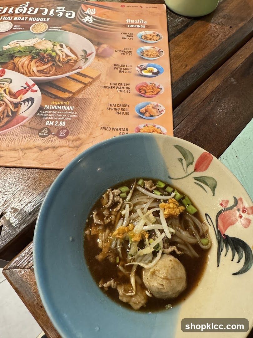 THAI BOAT NOODLE