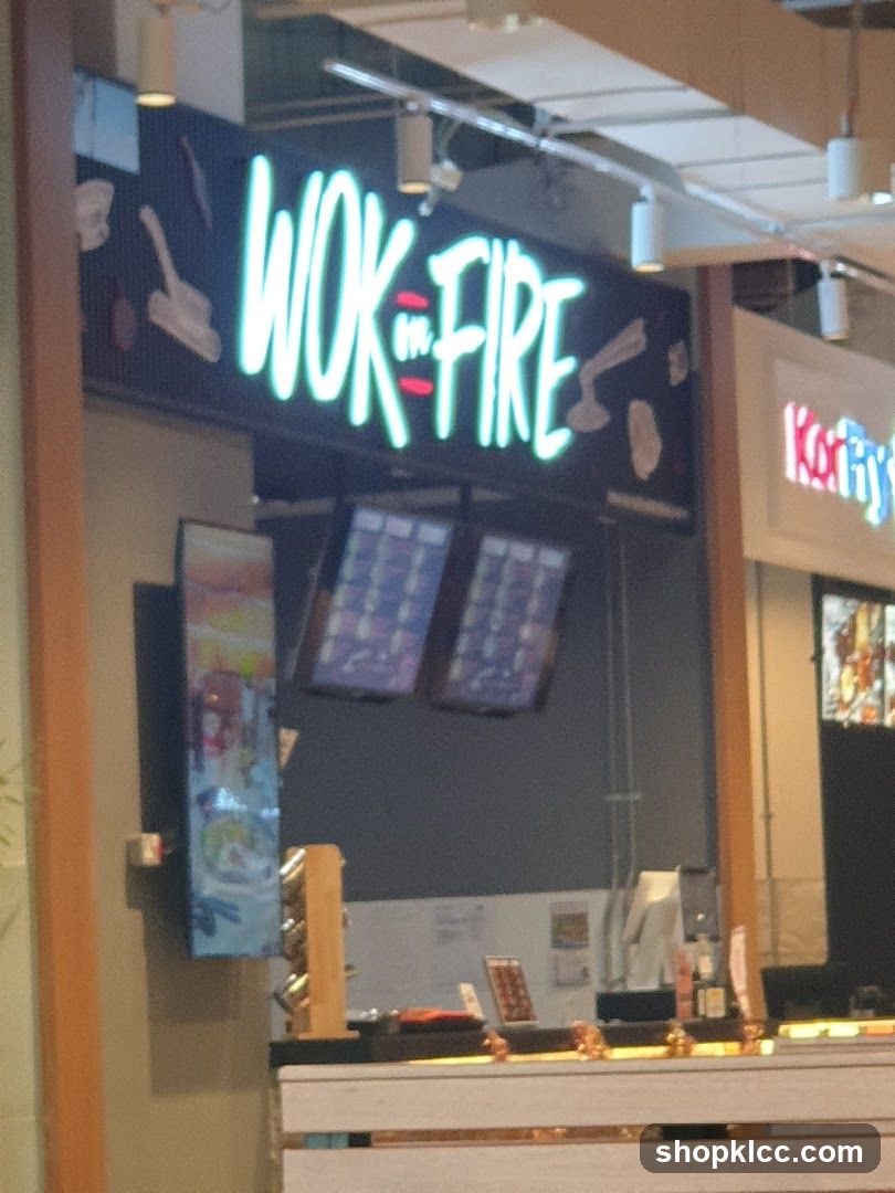 Wok in Fire Restaurant Counter