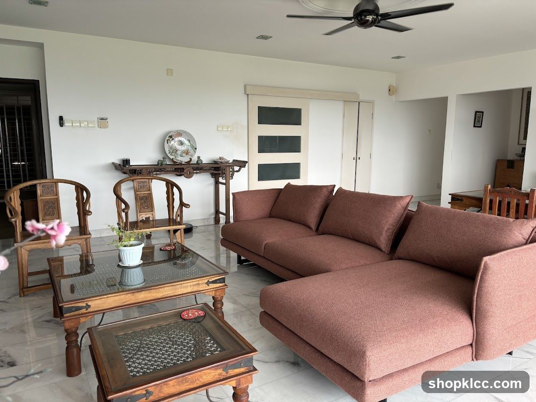 Living Room with Traditional Furniture