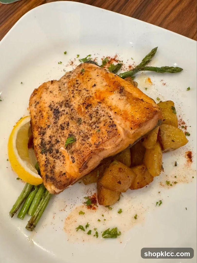 Salmon with Potatoes and Asparagus