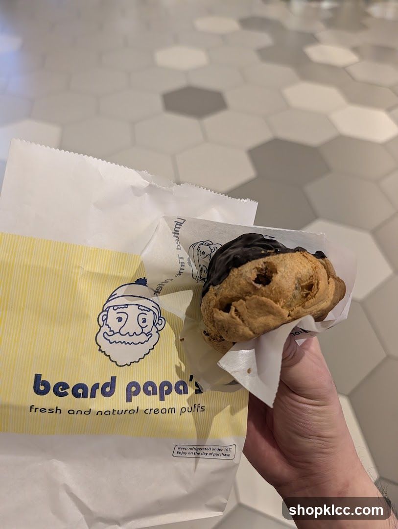 Beard Papa's Cream Puff