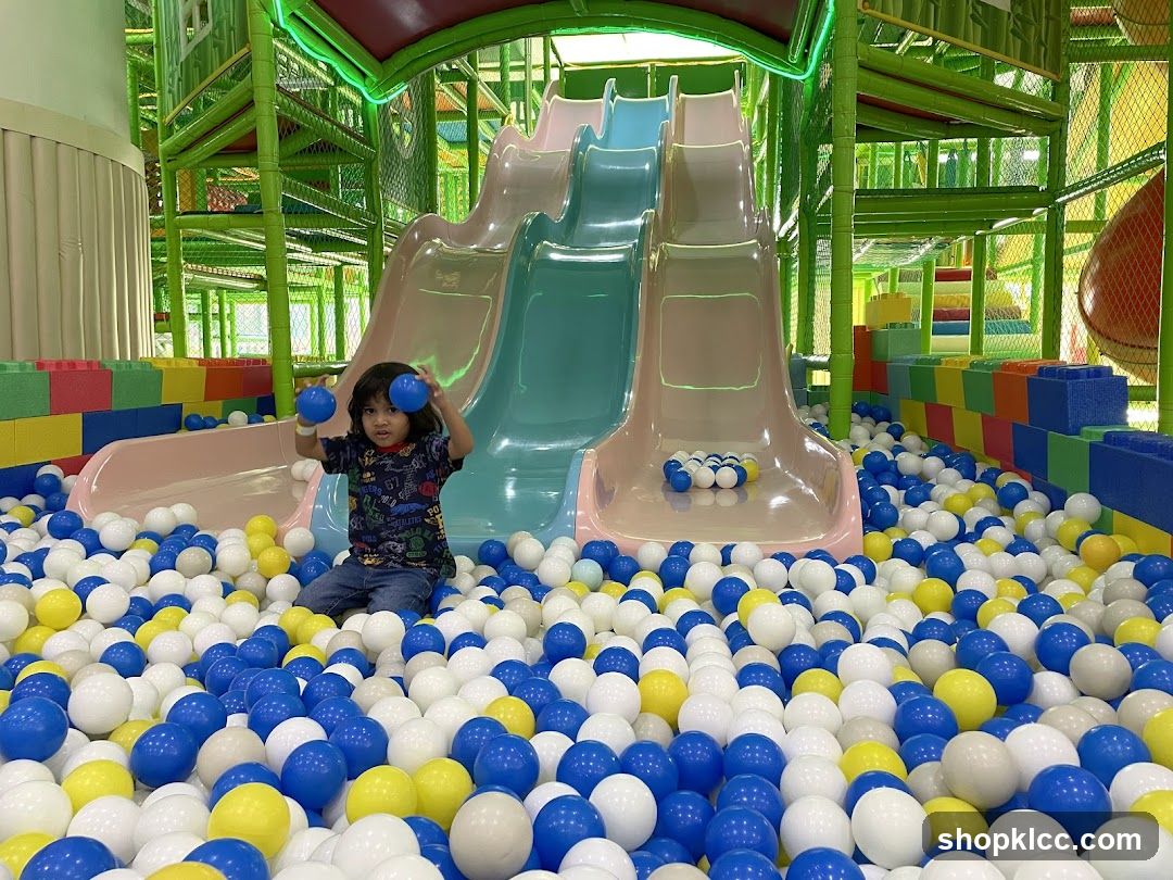 Indoor Playground Ball Pit