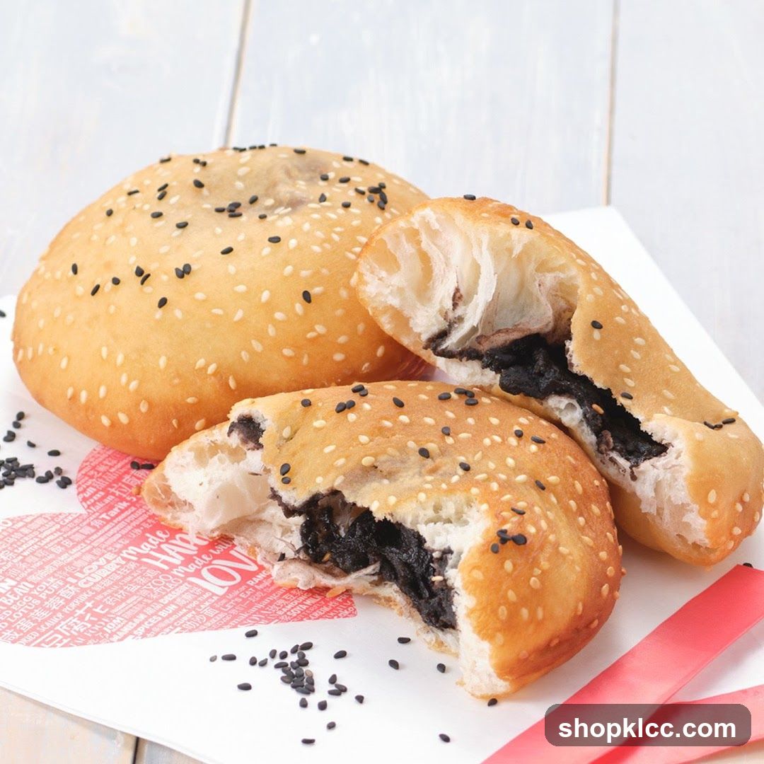 Sesame Buns with Black Filling