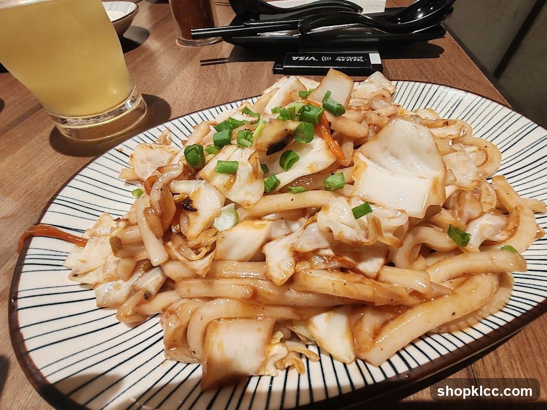 Stir-fried Noodles with Cabbage