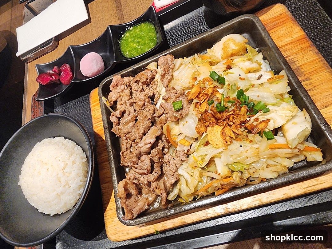 Sizzling Beef and Cabbage Platter