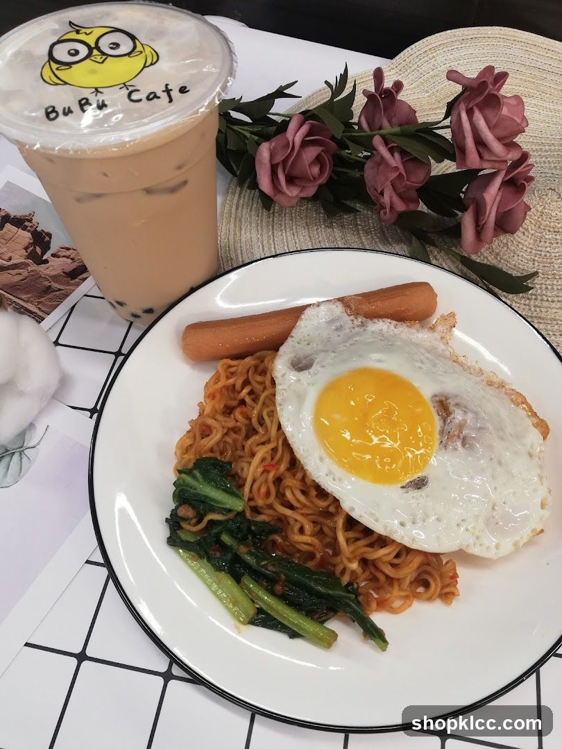Noodles with Egg and Sausage
