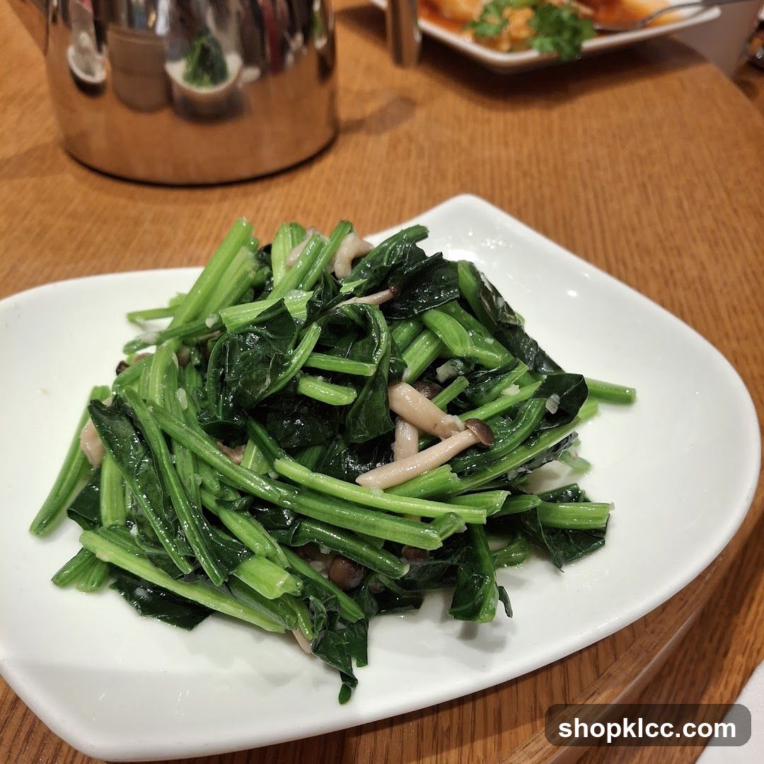 Sautéed Spinach with Mushrooms