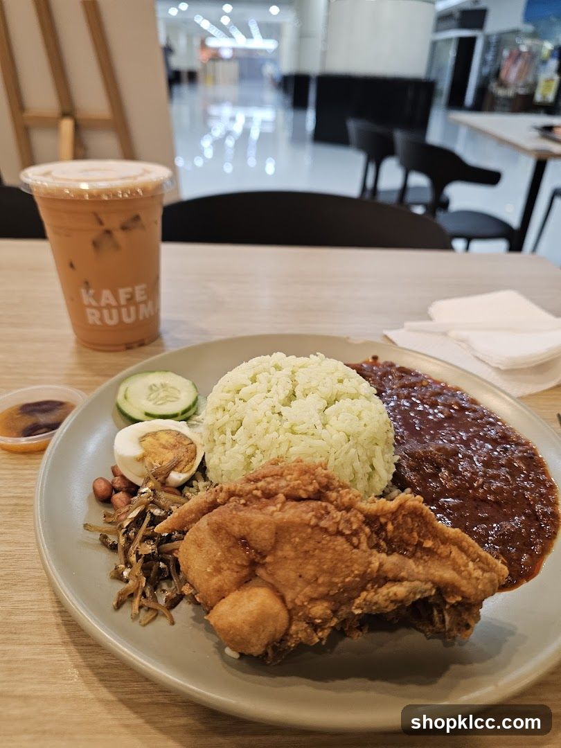 Food and Beverage at Cafe Ruum