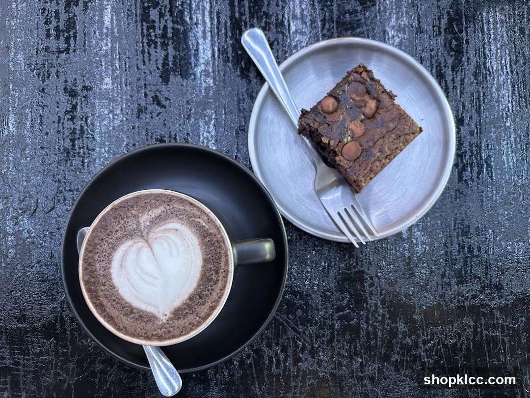 Hot Chocolate and Brownie
