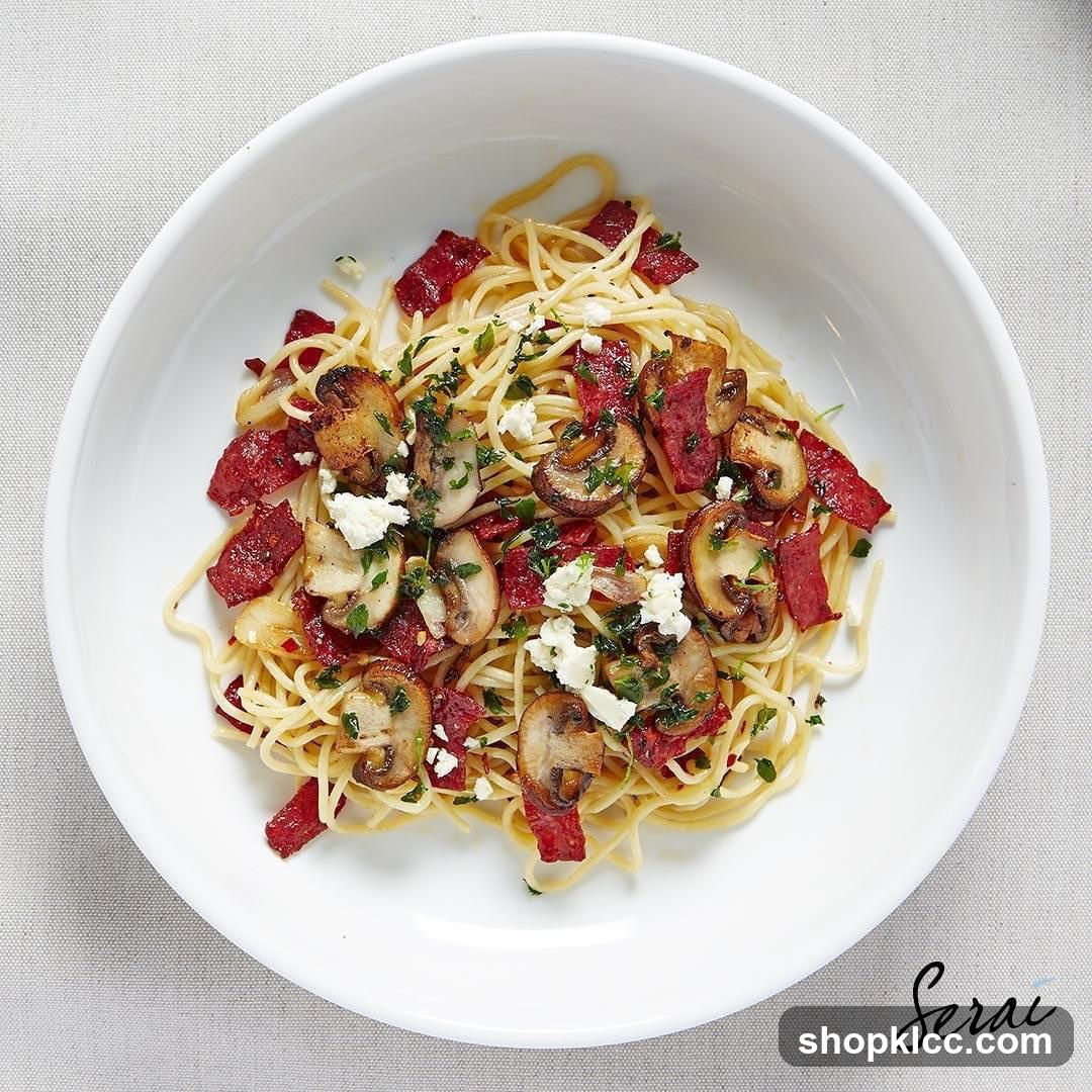 Spaghetti with Mushrooms and Bacon