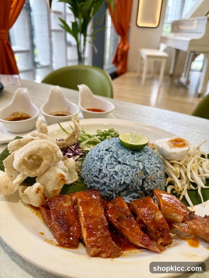 Nasi Kerabu with Chicken