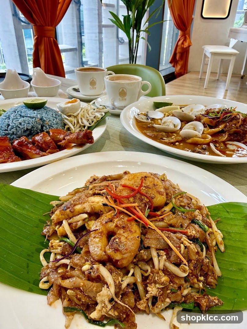 Nasi Kerabu and Char Kway Teow