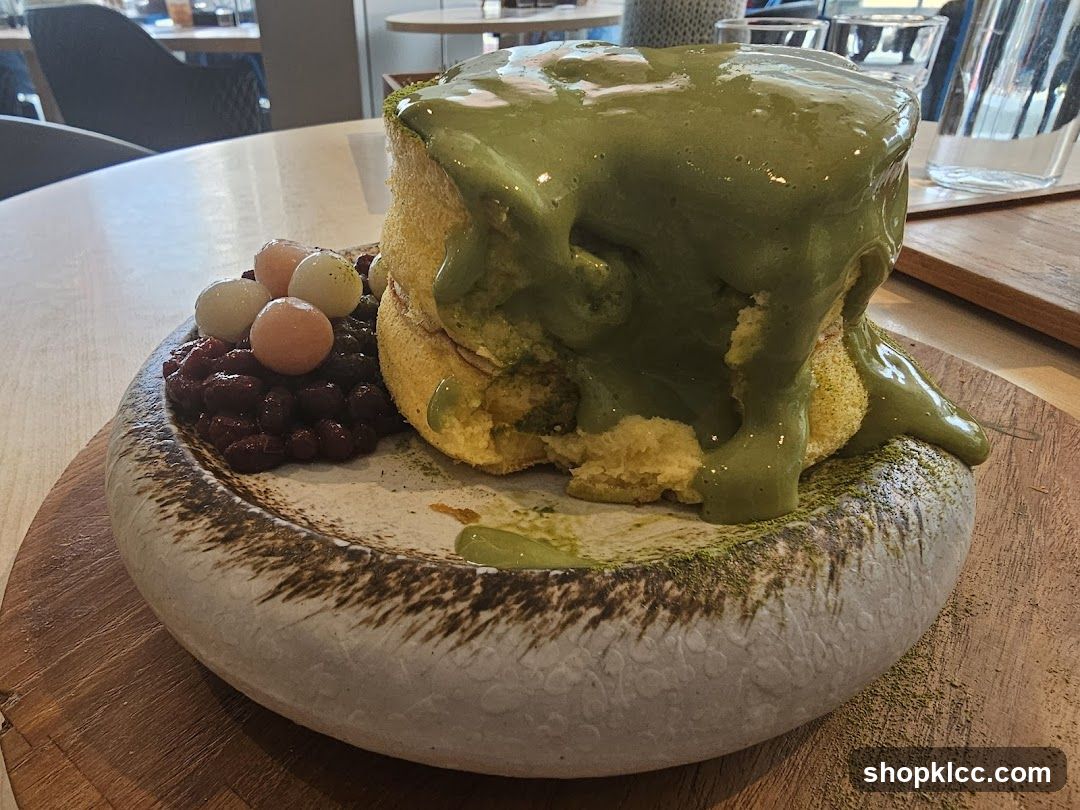 Matcha Soufflé Pancakes