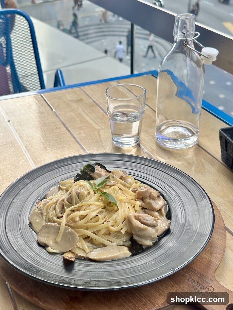 Pasta with Chicken and Mushrooms