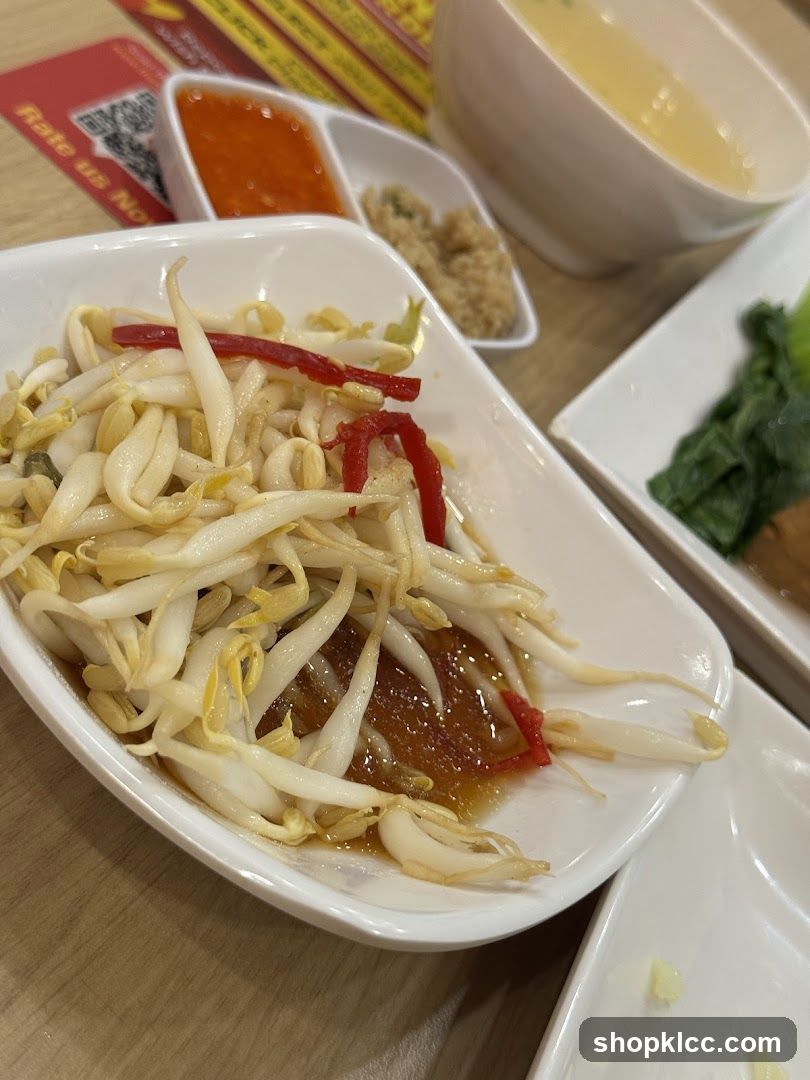 Bean Sprouts with Sauce