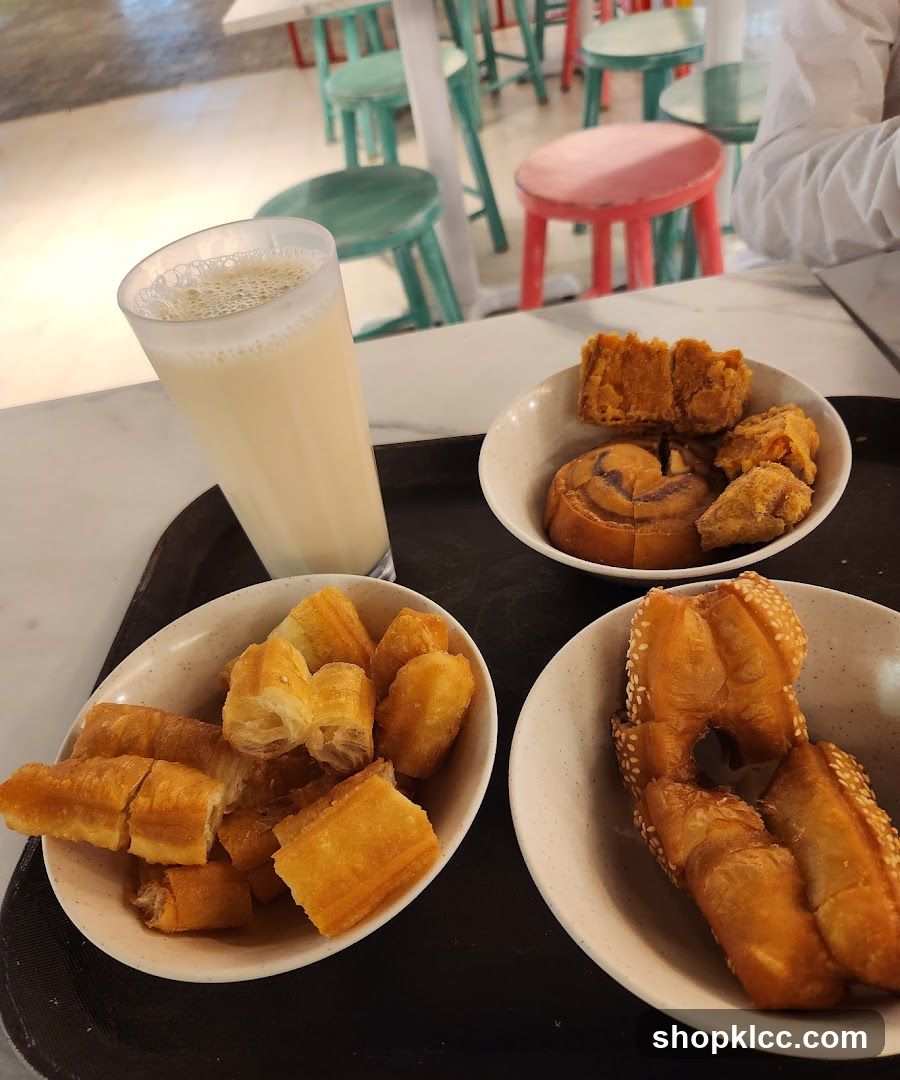 Fried Dough and Soy Milk